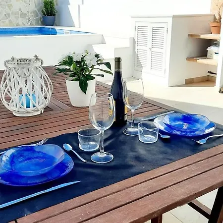 Casa Na Blanca De Fornells بيت للعطل *